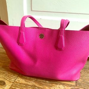 EUC Tory Burch Perry Tote Fuschia